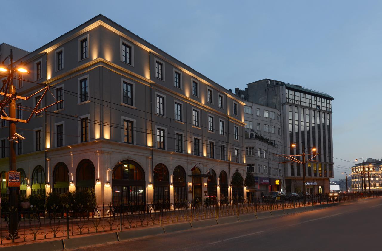 ホテル 10 Karakoy イスタンブール エクステリア 写真 The hotel at night